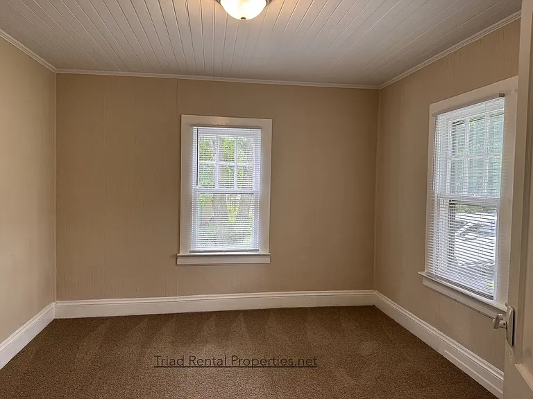 127 West St — Photo 3