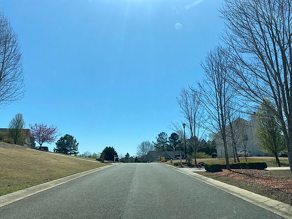 4th image of 9620 Dunhill Way