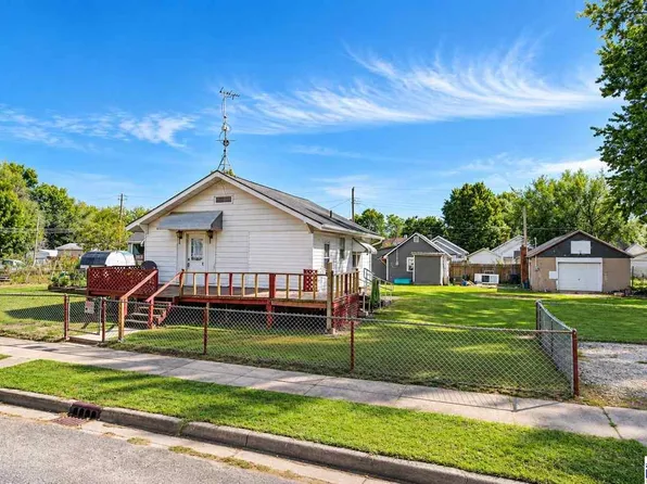 2251 5th Ave, Terre Haute, IN 47807