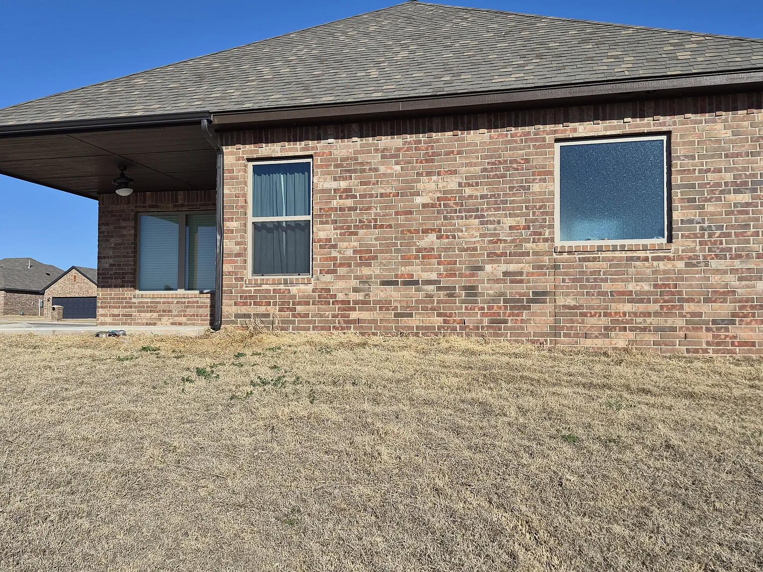 2709 N Cedar Ridge Dr — Photo 3