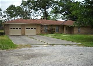 1st image of 125 Wisteria St