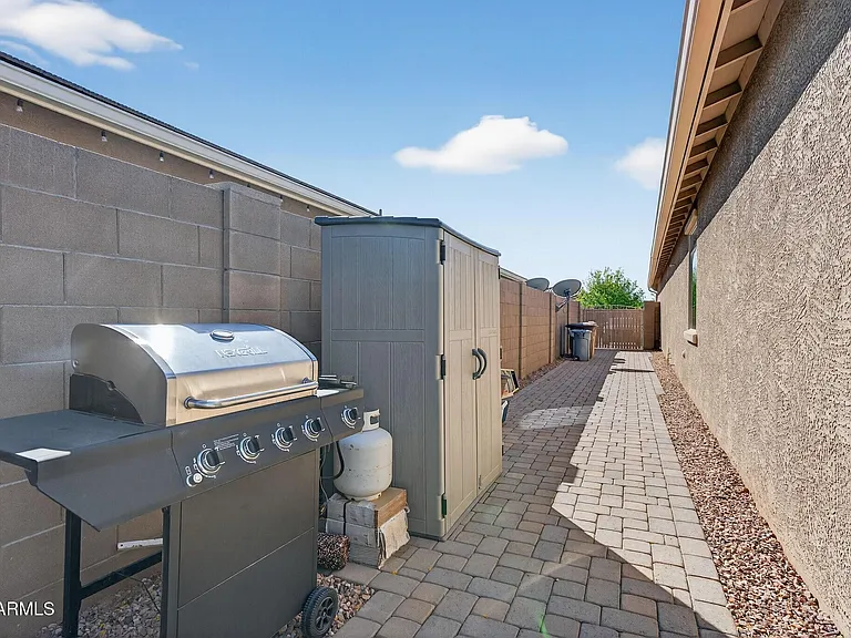 8984 W Diana Ave — Photo 43