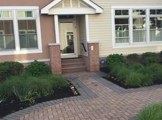 3 Grove Ct, Asbury Park, NJ 07712