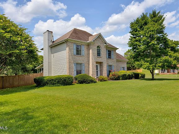 2nd image of 4905 Adelene Ln