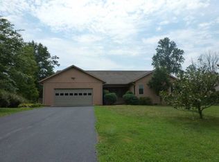 429 Logtrac Rd, Stanardsville, VA 22973