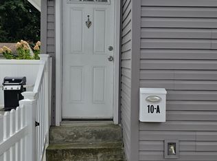 10 Devon St #10A, Lynbrook, NY 11563