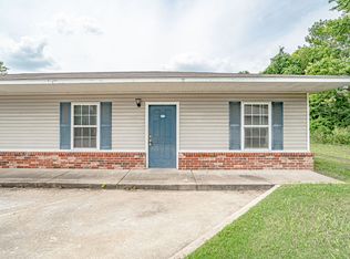 562 Daniel Pl #B, Springdale, AR 72764