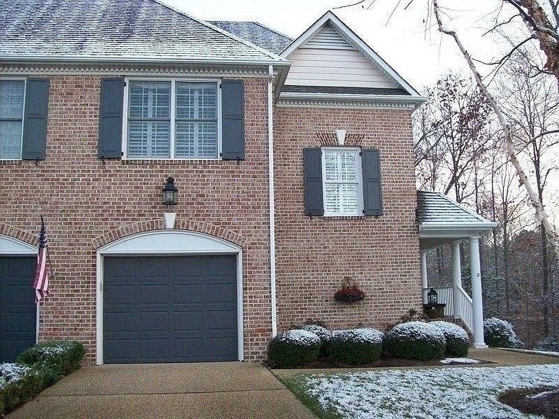 1st image of 100 Exmoor Ct