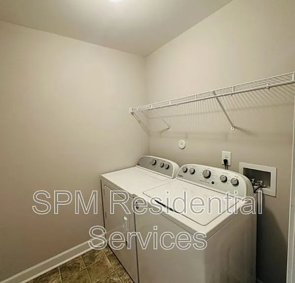 4047 Ironstone Ct — Photo 18