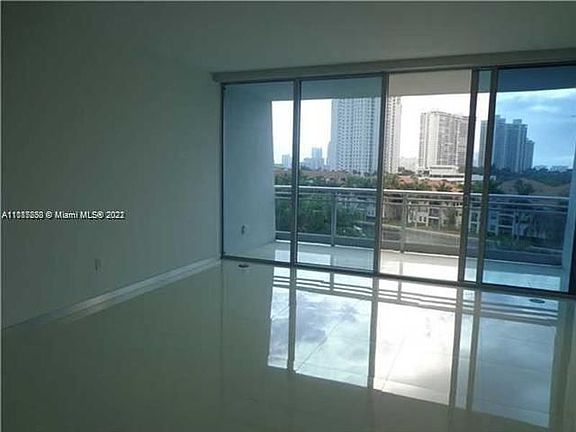 2nd image of 2950 NE 188th St APT 445
