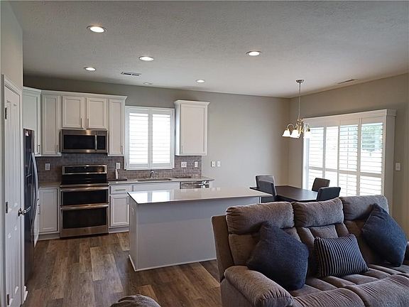 2nd image of 8114 Milender Blvd