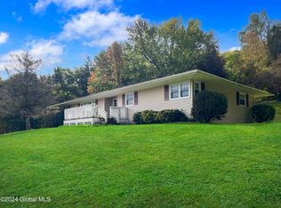 105 Pine Valley Rd, Hoosick Falls, NY 12090