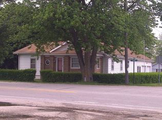 816 N Market St APT A, Monon, IN 47959