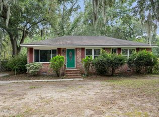 25 Gay Dr, Beaufort, SC 29907