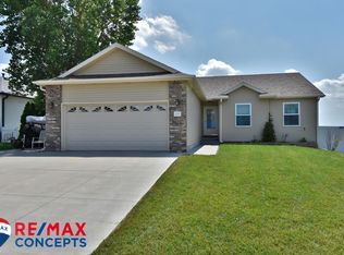 4543 W Whisperwood St, Lincoln, NE 68528