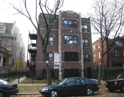 1st image of 625 W Arlington Pl #Gs