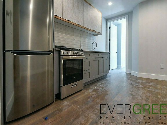3rd image of 408 Chauncey St #1