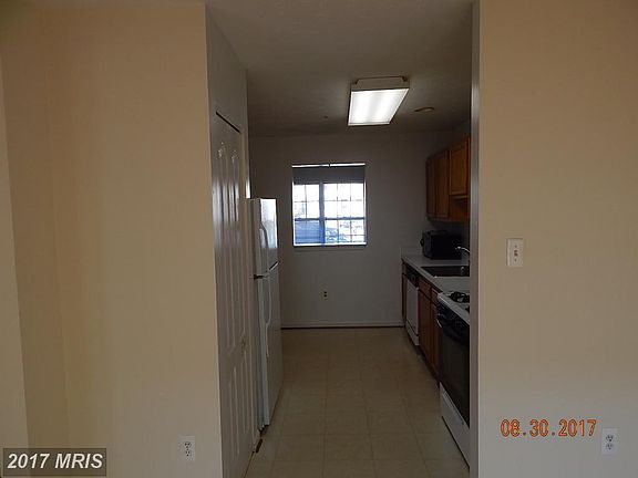 5th image of 2342 Evian Ct