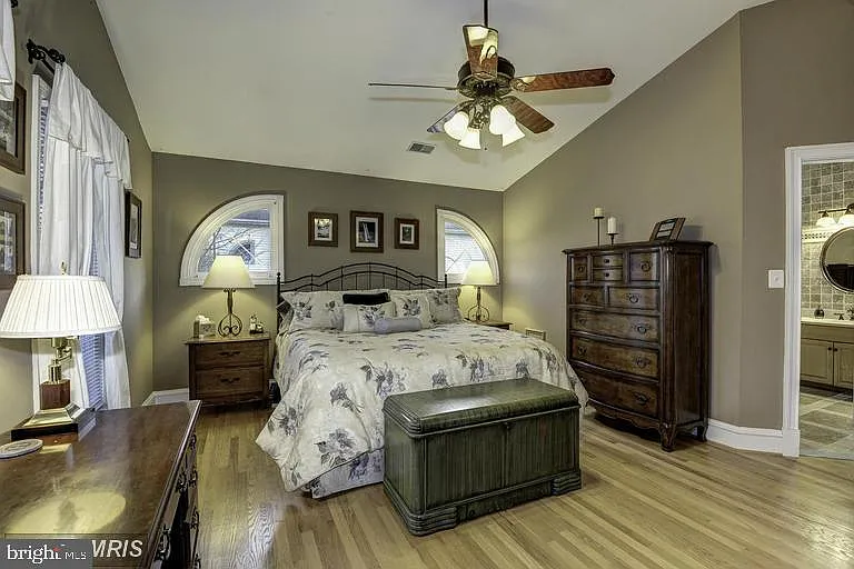 10501 Chancery Ct — Photo 13