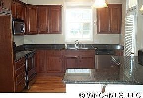 5th image of 56 Pond Side Ct