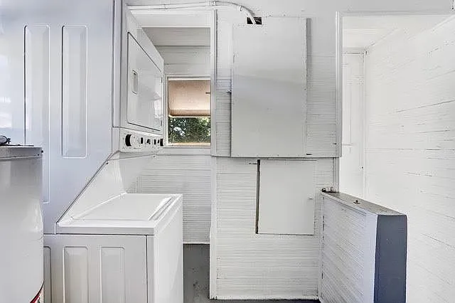 1615 Mallory St #UPSTAIRS — Photo 13