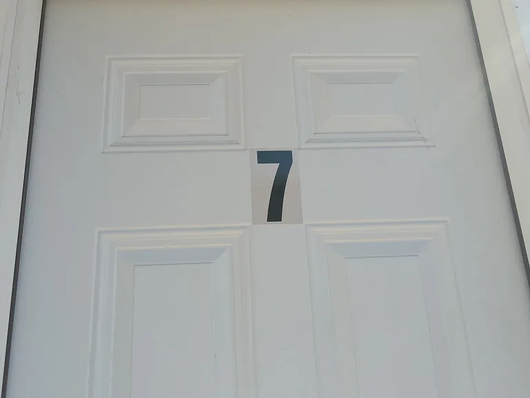 323 Commercial St #7 — Photo 1