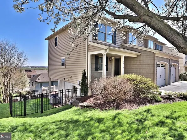 136 Eagle Dr, Ephrata, PA 17522