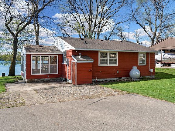 3rd image of 18747 Tetonka Lake Ln N