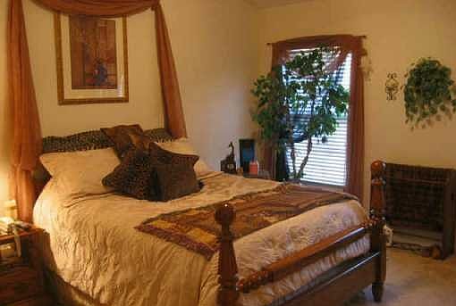 5th image of 7727 Sullivans Trace Dr