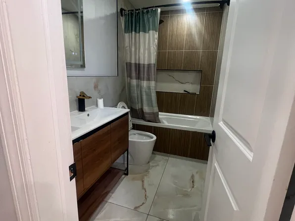 (undisclosed Address), Bronx, NY 10466