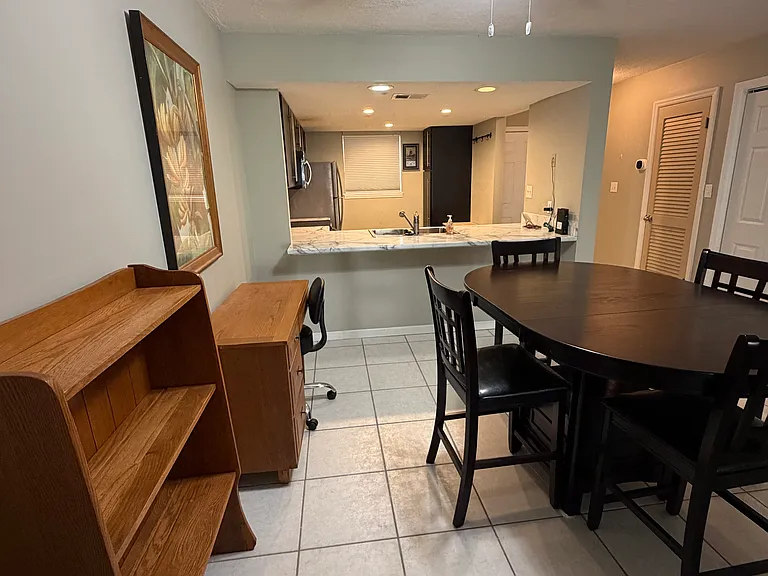 2 Court Dr #2 — Photo 17