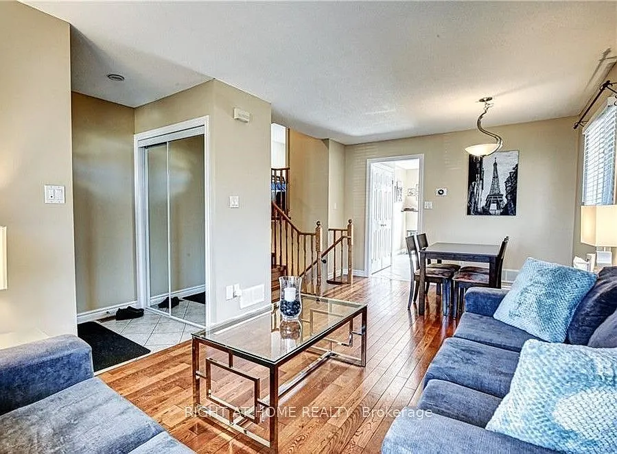 4 bed, $2,580 — Photo 2