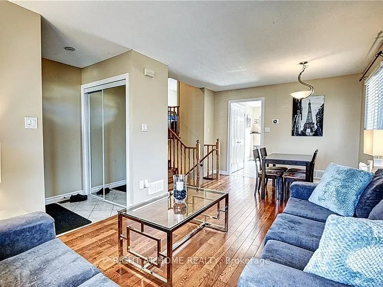 47 Jackson Ct W — Photo 2