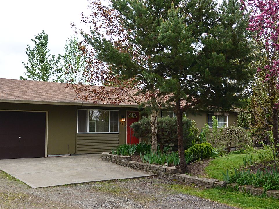 1st image of 707 NE 1st Ct