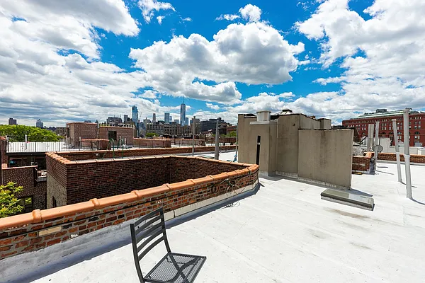 Rented by Blip LLC | media 39