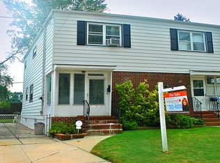 13710 64th Rd, Flushing, NY 11367