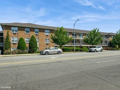 90 S PARK Avenue #B17, Rockville Centre, NY, 11570
