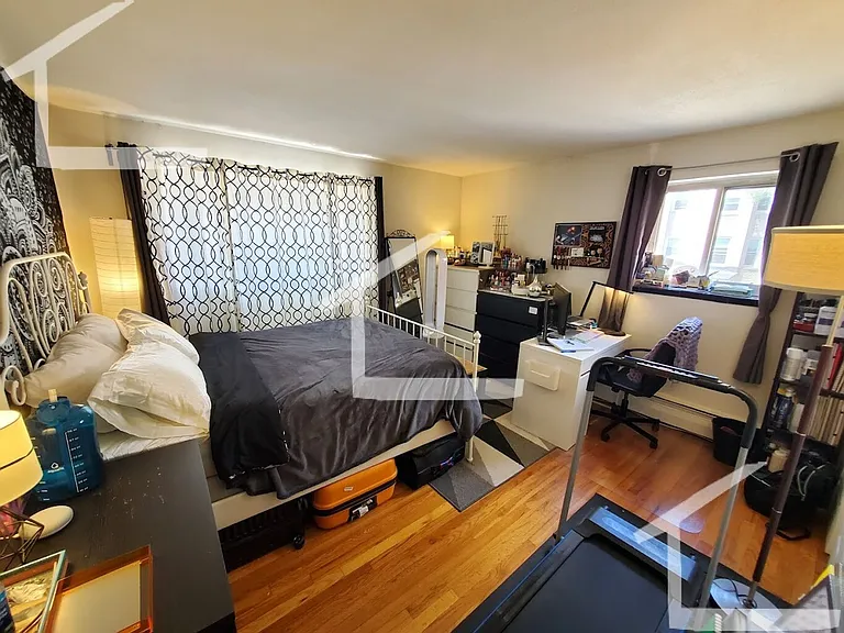 245 Kelton St #14 — Photo 5