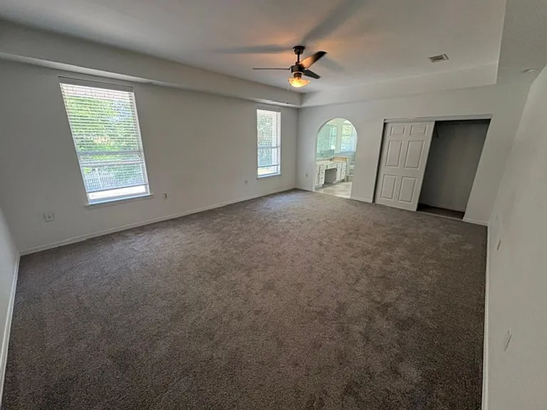 83 Lake Lorraine Cir — Photo 11