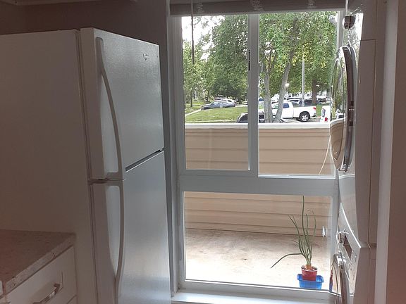 2nd image of 8641 Sacramento Dr APT C