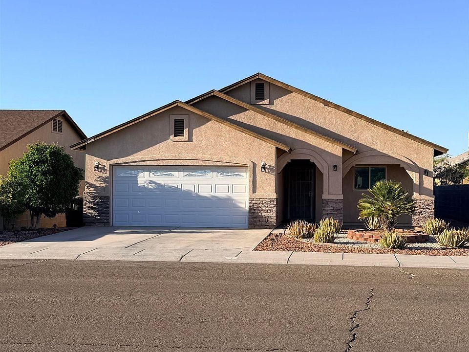 1st image of 3670 E Los Olivos Dr