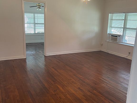 3rd image of 312 5th St SW Unit 1