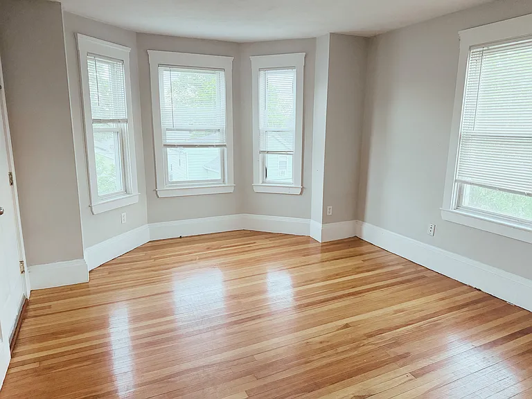 46 Grove St #3 — Photo 9