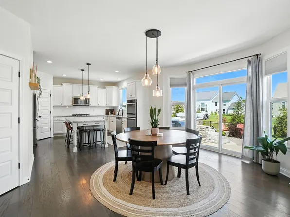 6381 Streamside Dr, Galena, OH 43021