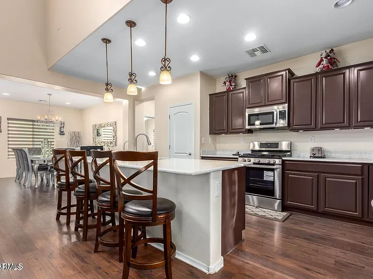 10763 W Cottontail Ln — Photo 5