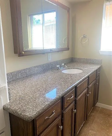 1853 Dolphin Dr — Photo 9