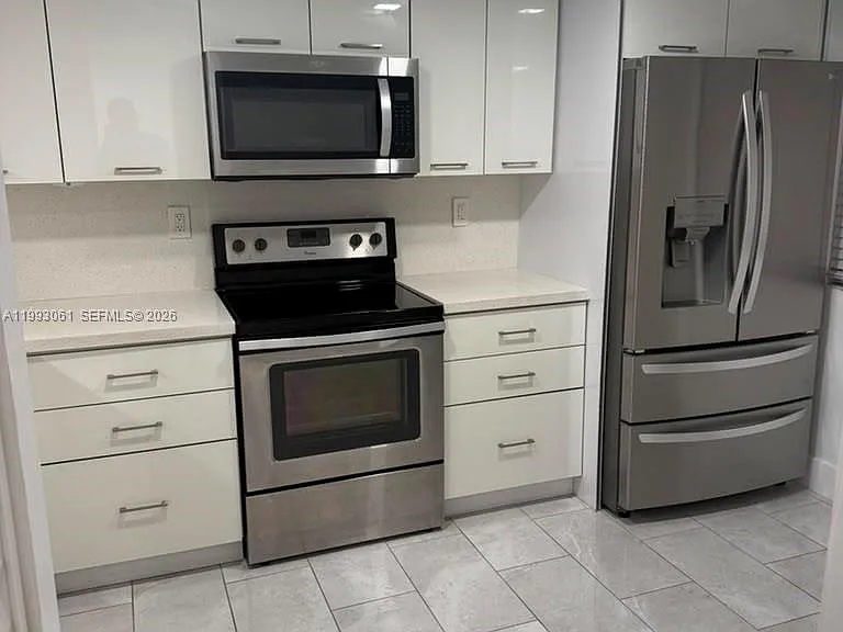 10000 NW 9th Street Cir #11 — Photo 4
