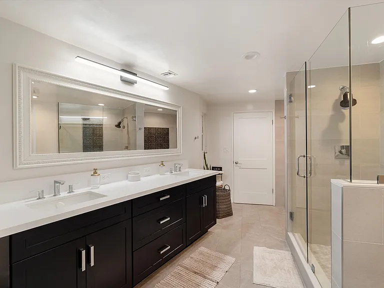 5040 Gould Ave — Photo 15