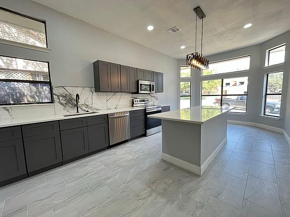 4th image of 8718 Serene Ridge Dr