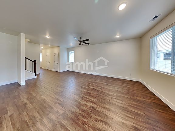 5th image of 358 Smith Dr